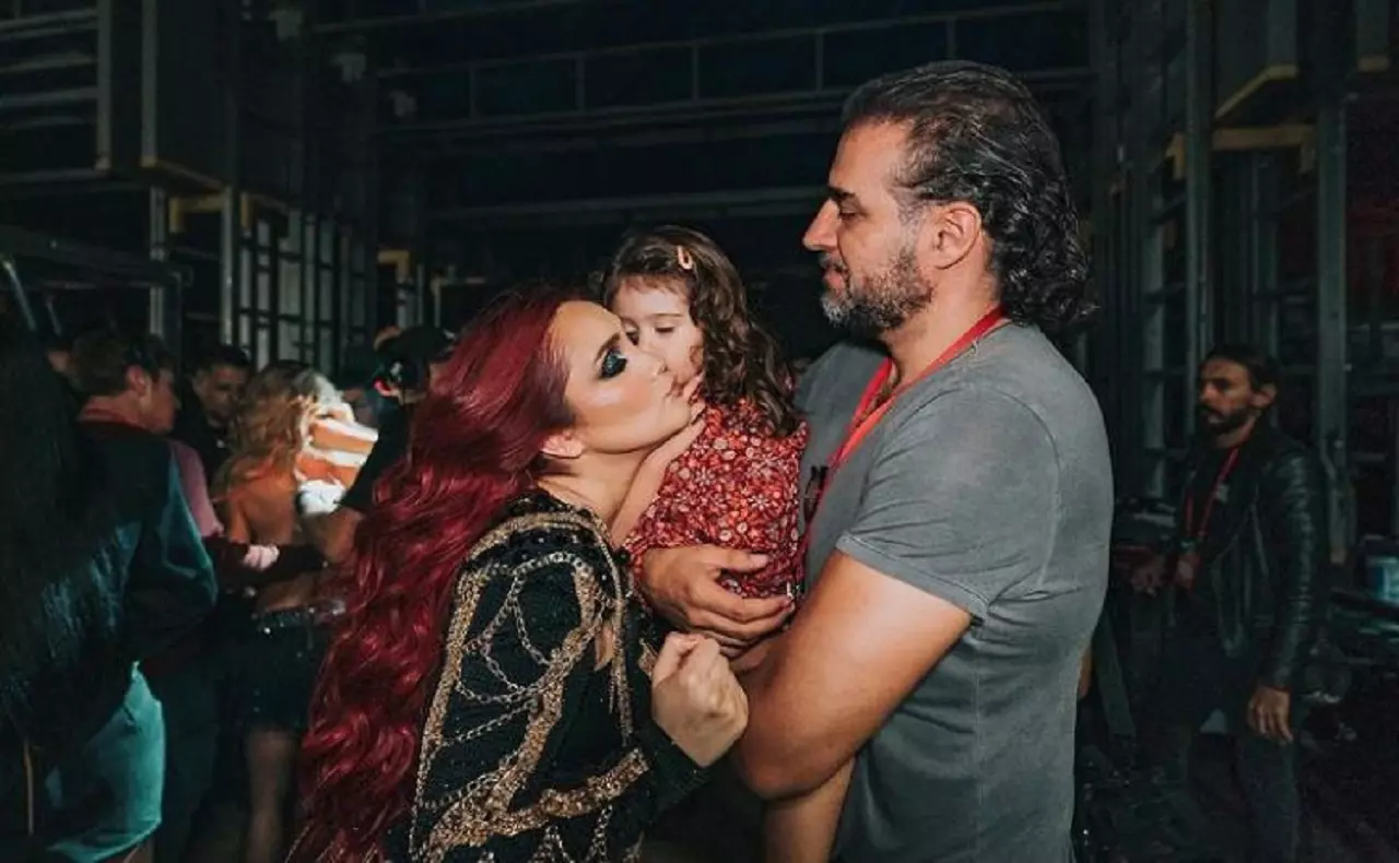 Dulce María fala sobre conquistas pessoais ao se tornar mãe