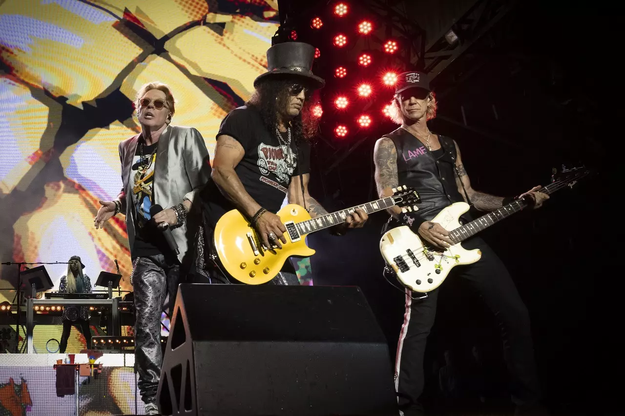 Guns N’ Roses lança single “The General”; ouça a nova faixa