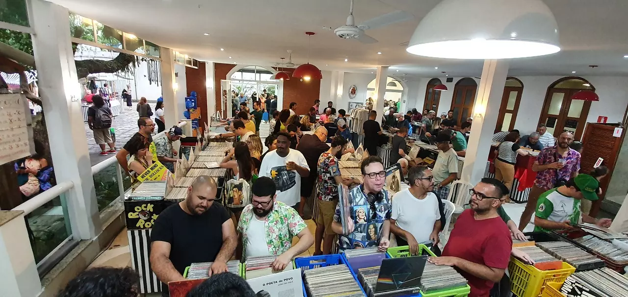 Gira Música: feira de vinil realiza edição na Catedral Metropolitana no RJ