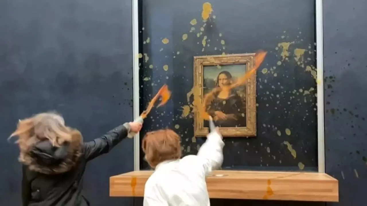 Ativistas que jogaram sopa na Mona Lisa são condenadas a pagar R$ 8 mil de multa