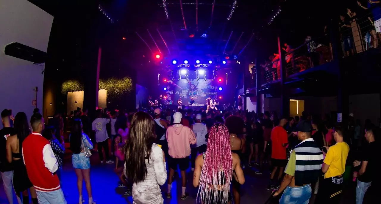 'Pancadão' invade Arena Club com mistura de gêneros musicais