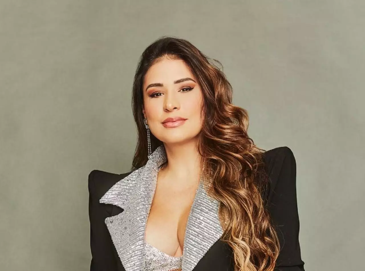 Léo Santana anuncia Simone Mendes como 1ª convidada no projeto "Léo & Elas"