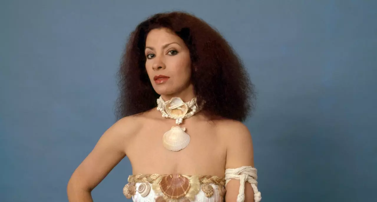 Fotobiografia com registros inéditos de Clara Nunes será lançada em março