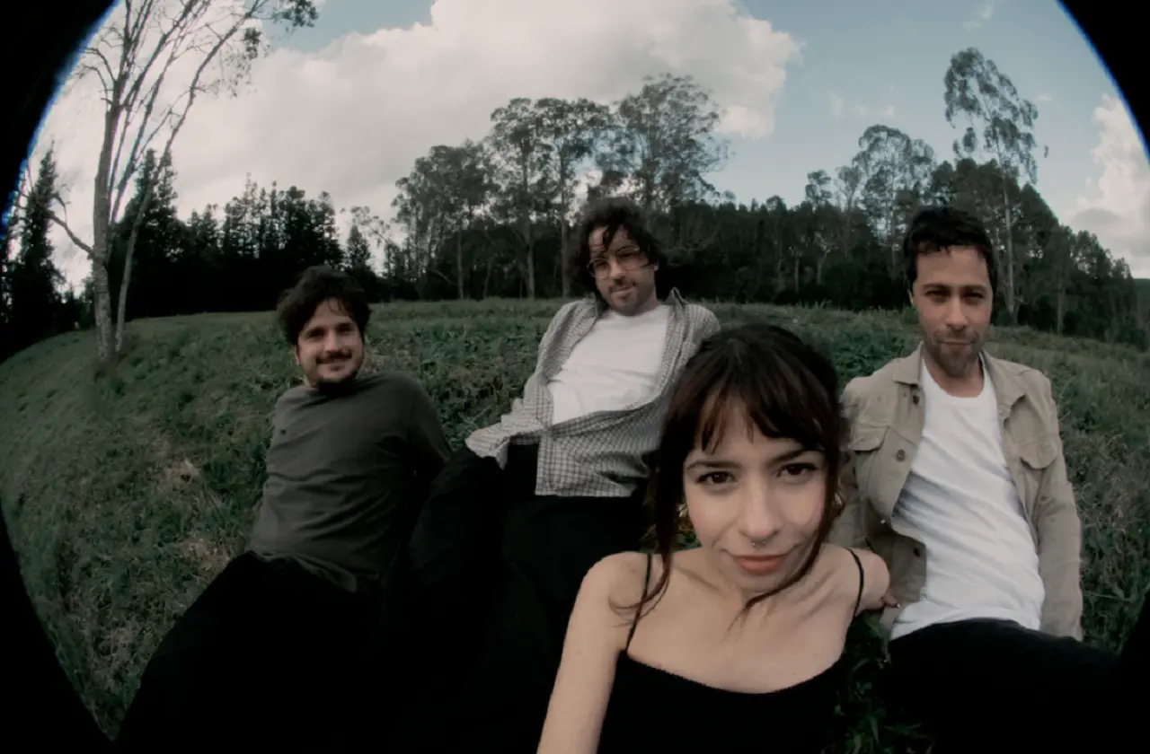 Banda terraplana confirma show no Sesc Pompeia para março