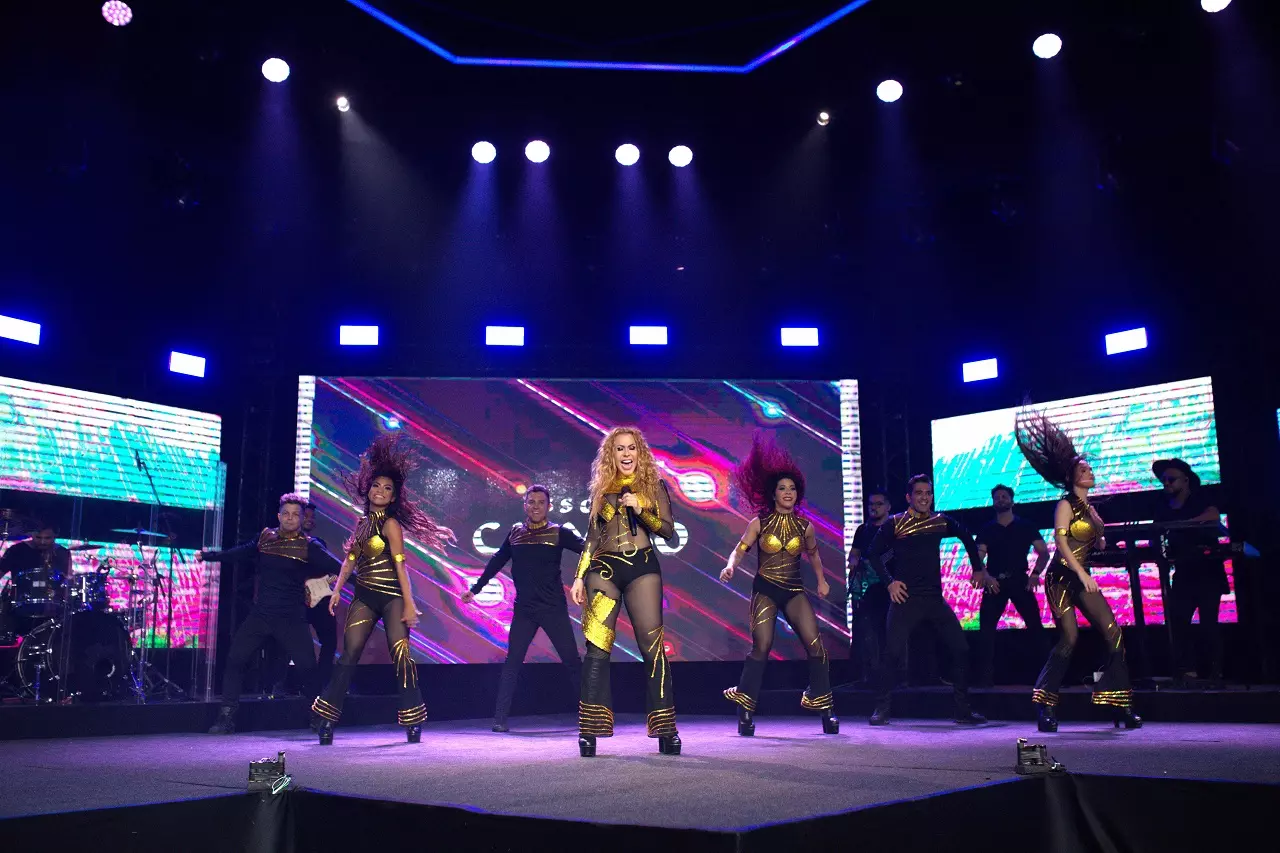 Joelma se apresenta na Vibra São Paulo no Dia das Mulheres