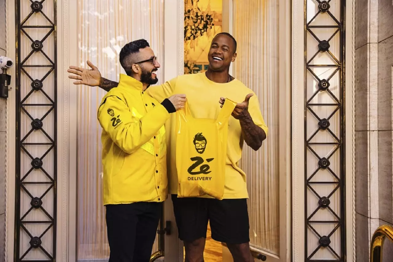 Léo Santana e Simone Mendes são os novos embaixadores do Zé Delivery