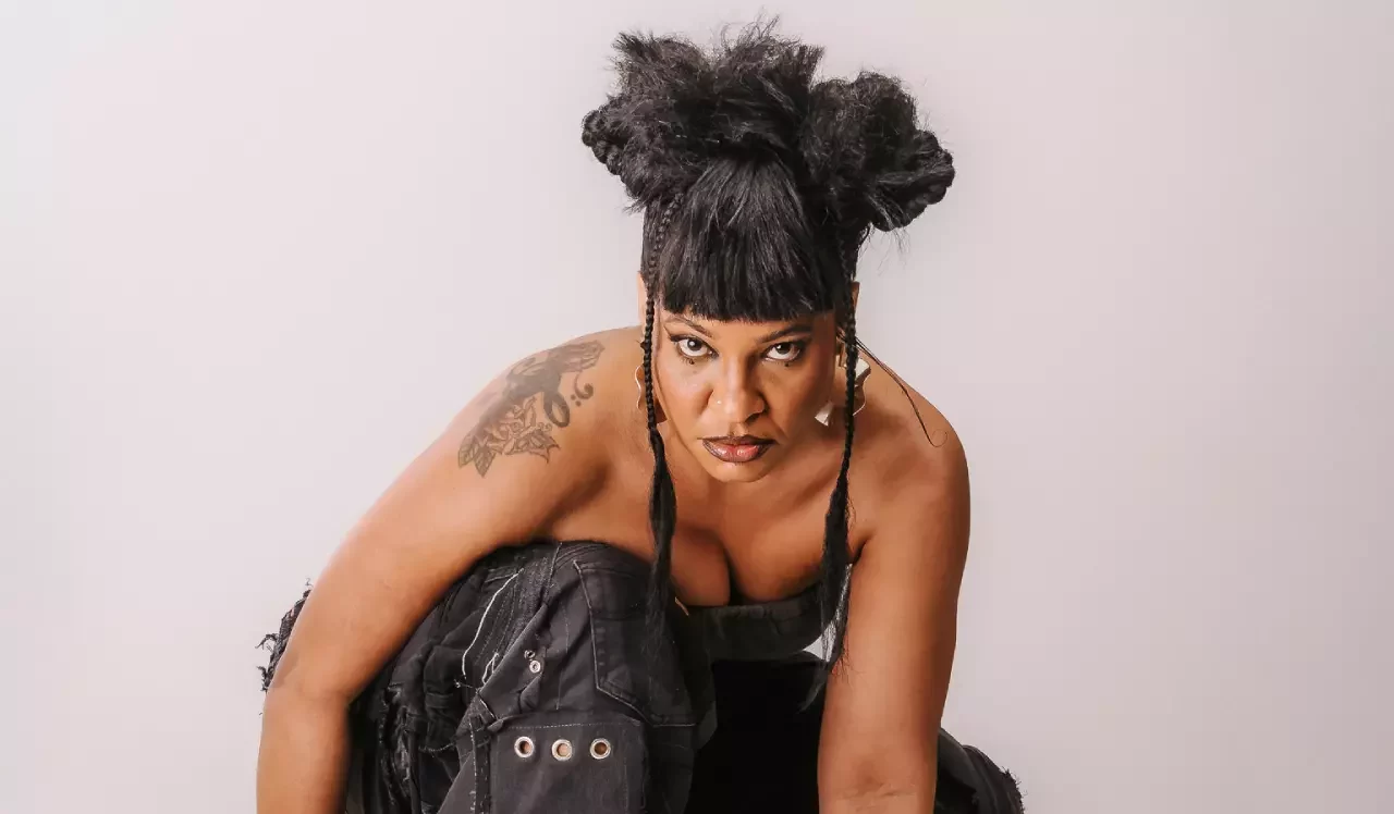 Larissa Luz lança “Prefácio” do novo álbum com quatro faixas inéditas