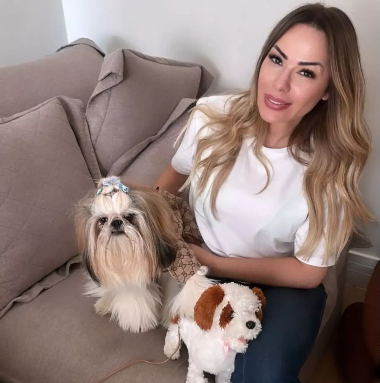 “Sou mãe de pet, não de criança”: Ju Isen adota Dog Reborn após trauma