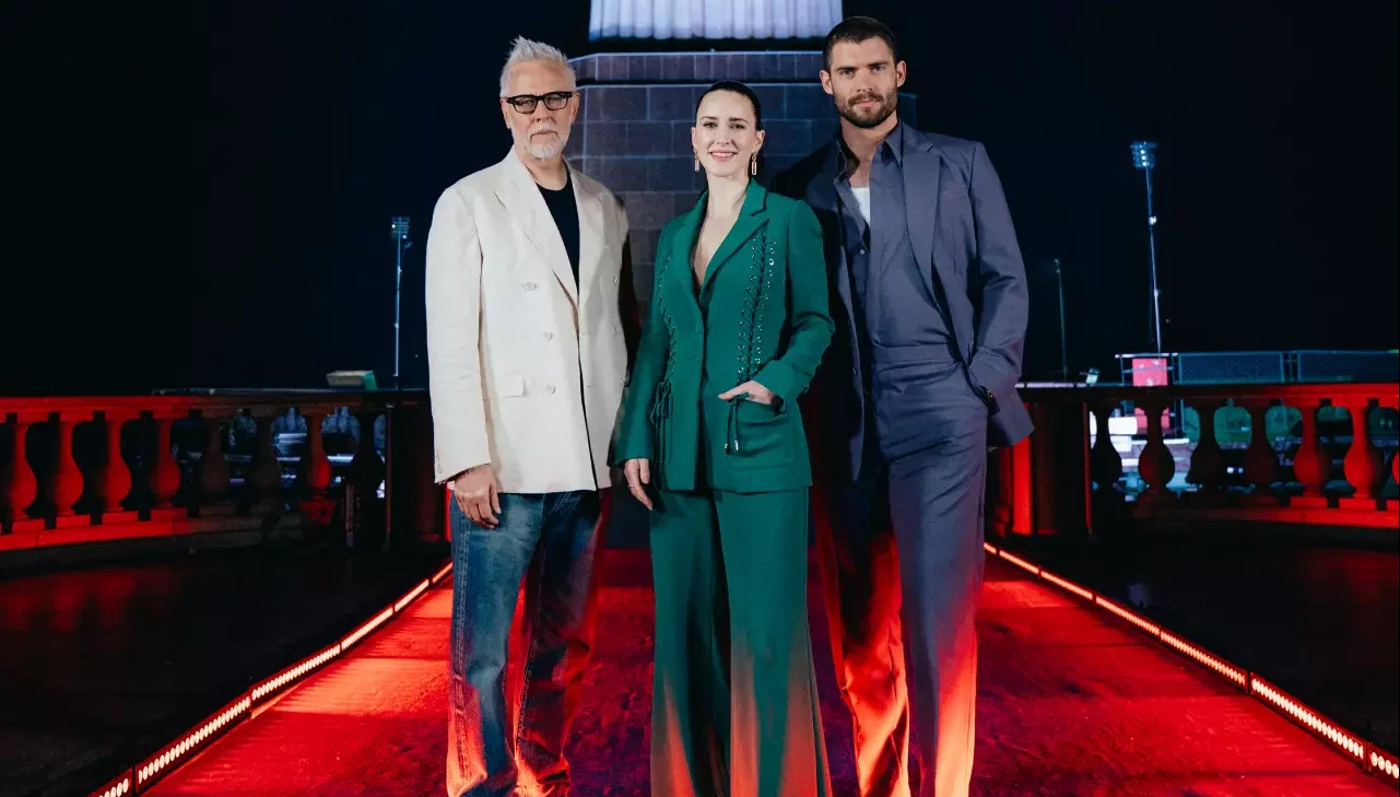 James Gunn, David Corenswet e Rachel Brosnahan chegam ao Rio para turnê de "Superman"