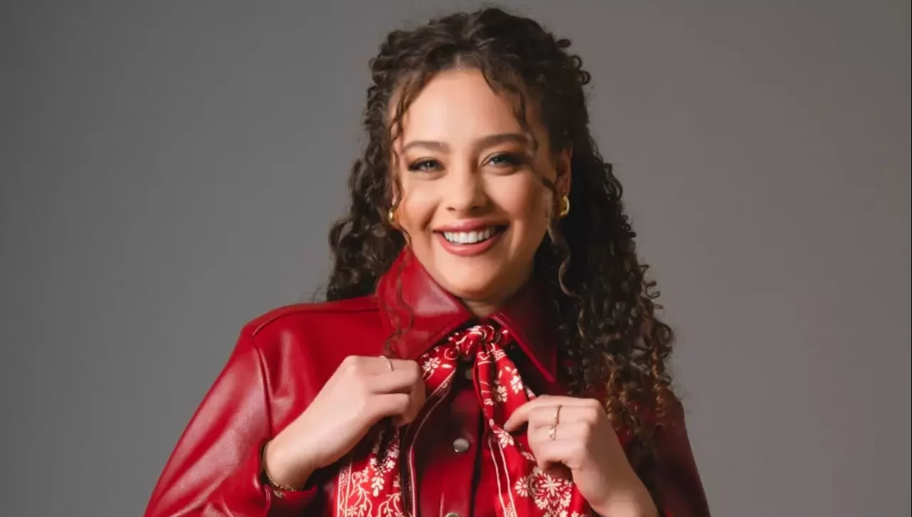Conheça a cantora catarinense Leticia Mazzon, nova aposta do sertanejo
