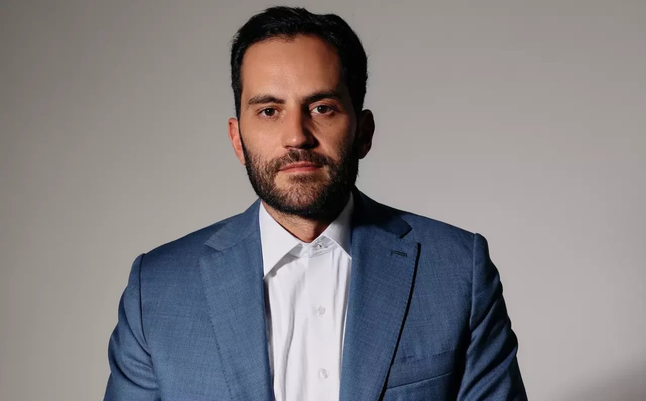 Dr. Luís Felipe Bortolan aposta em técnica discreta que virou tendência entre famosos para rejuvenescer olhar