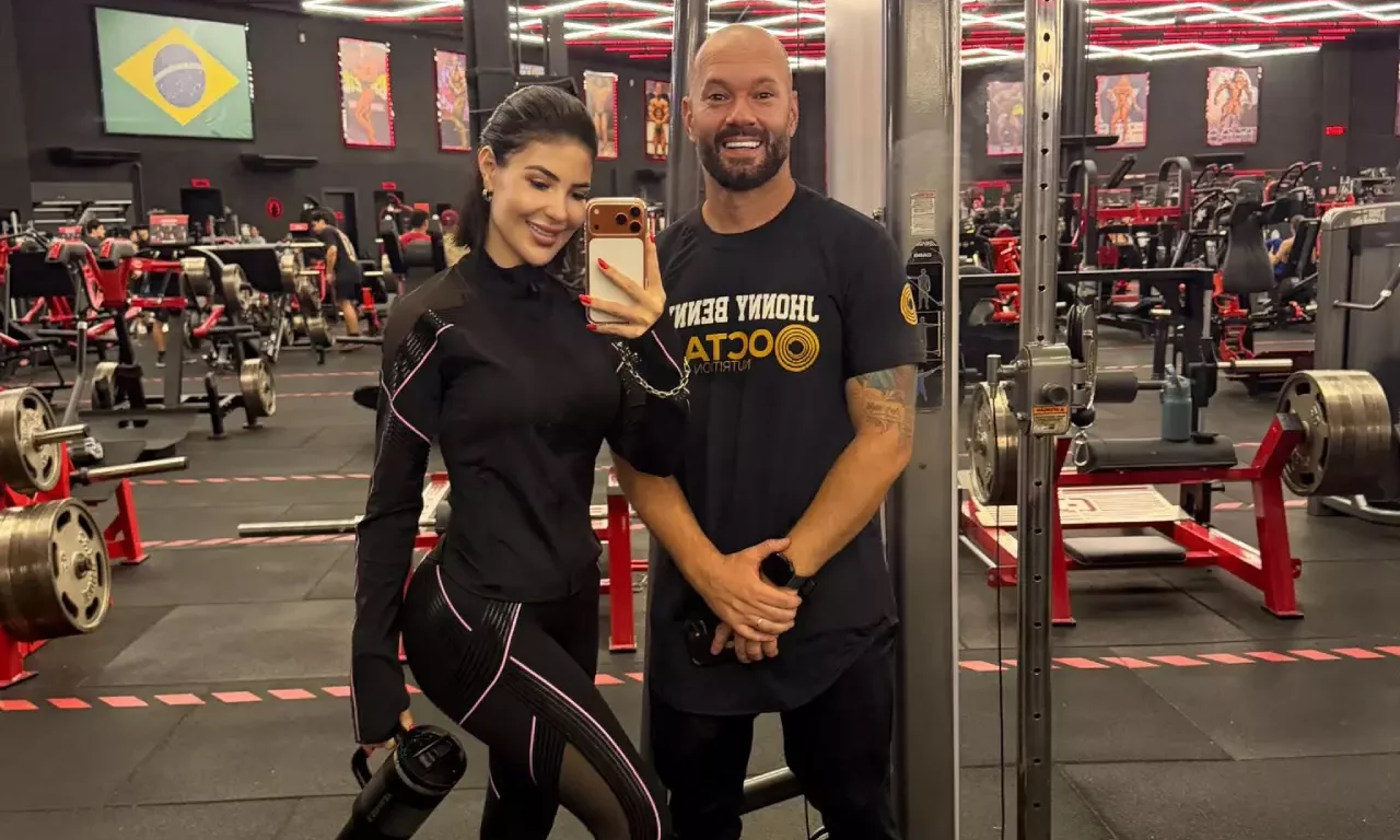 Influenciadora Dillyene detalha seu treino com personal para manter o corpo sarado